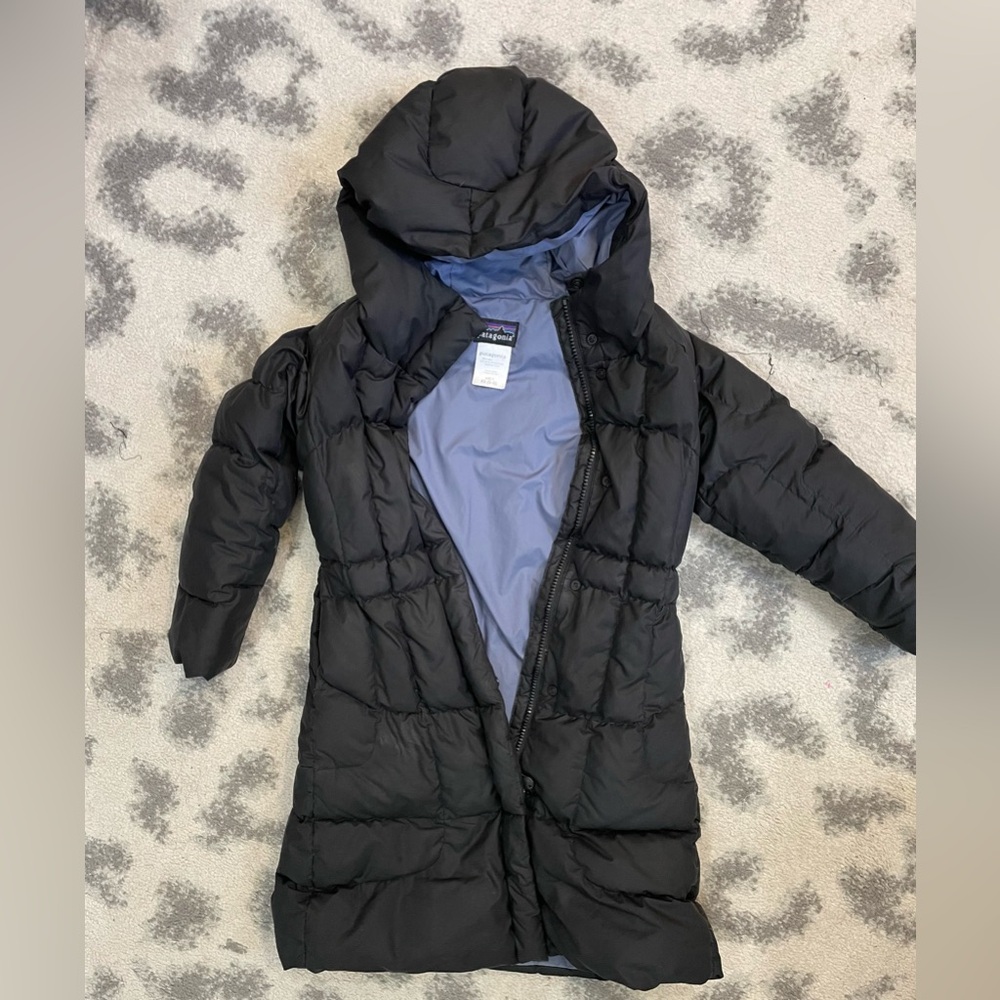 Patagonia girls long puffer Size XS